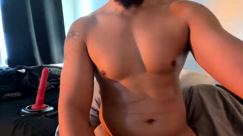 Snapshot of berriess_ chatting on December 6, 2024, 1:44 pm berriess_ online show from December 6, 2024, 1:44 pm