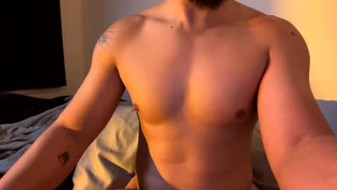 Snapshot of berriess_ chatting on December 10, 2024, 2:05 am berriess_ online show from December 10, 2024, 2:05 am