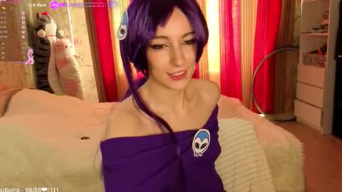 Snapshot of berrryjelly chatting on October 31, 2025, 11:22 am Hi Im NikaComing back online on Monday 3 online show from October 31, 2025, 11:22 am