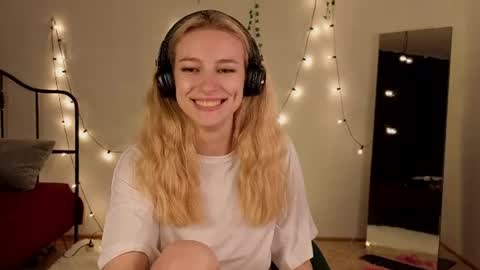 Hi Im NikaComing back online on Monday 3 online show from July 3, 2026, 4:13 pm