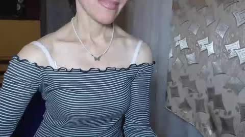 berry2024 online show from November 27, 2025, 6:15 am