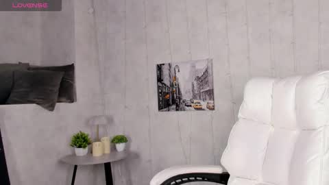 Berta  online show from November 26, 2025, 12:33 am