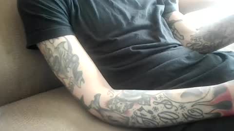 ToxicPipe757 online show from February 9, 2025, 5:43 pm