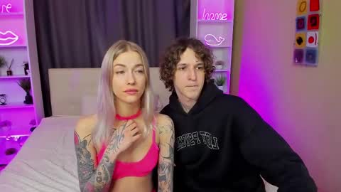 Snapshot of best_trip chatting on March 8, 2025, 8:33 am Danny and Kira online show from March 8, 2025, 8:33 am