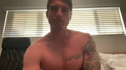 Snapshot of bestcoast35 chatting on January 2, 2025, 10:11 pm Bestcoast3579 online show from January 2, 2025, 10:11 pm