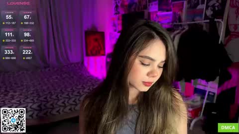 Snapshot of bestie_me chatting on October 10, 2025, 5:34 pm Emily Stream every day online show from October 10, 2025, 5:34 pm