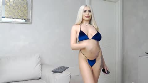 bethierusse online show from February 27, 2025, 10:53 pm