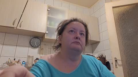 bethnorth online show from October 21, 2025, 2:23 am