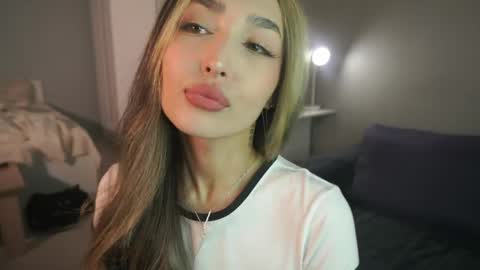 Ur Silly Lawyer Kira online show from May 30, 2026, 3:09 pm