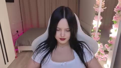 Betty online show from November 21, 2025, 2:05 pm