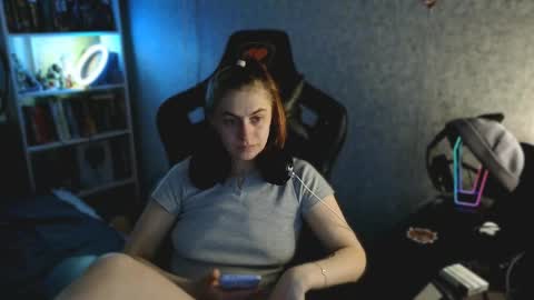 Snapshot of beverly_yay chatting on April 24, 2026, 12:46 am beverly_yay online show from April 24, 2026, 12:46 am