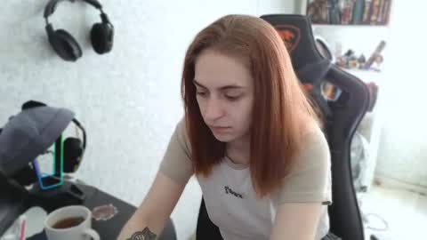 Snapshot of beverly_yay chatting on April 30, 2026, 8:42 am beverly_yay online show from April 30, 2026, 8:42 am