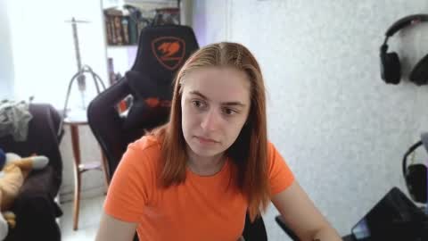 Snapshot of beverly_yay chatting on May 8, 2026, 9:25 am beverly_yay online show from May 8, 2026, 9:25 am