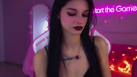 Beverly online show from December 3, 2025, 6:39 pm