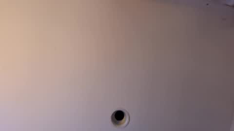 bgiamba21 online show from November 30, 2025, 7:12 am