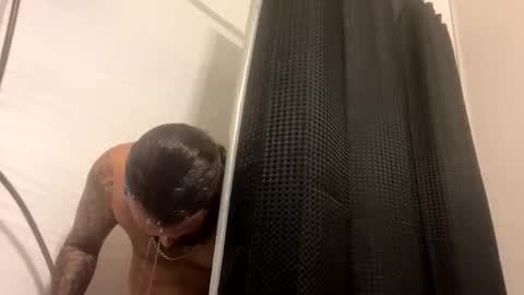 bgonzo_1118 online show from November 9, 2025, 11:58 pm