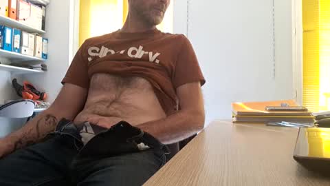 My name is David and if you like public exhibitions you wont be disappointed with me LoL - My favorite vibes is 44  online show from May 12, 2026, 4:15 pm
