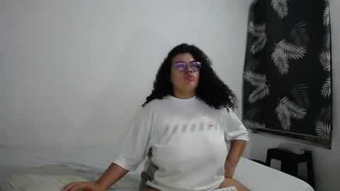 Snapshot of bianca_boobs chatting on April 21, 2026, 9:37 am Bianca Tuesday to Sunday from 2am to 6am UTC-5 online show from April 21, 2026, 9:37 am