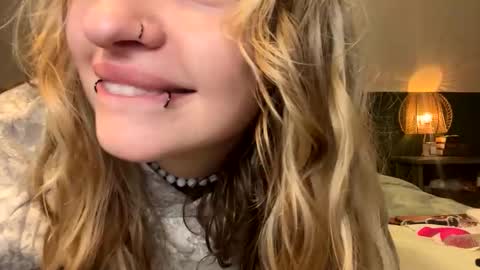 Ellie  online show from March 13, 2026, 9:43 pm