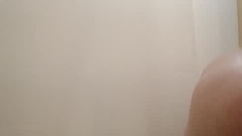 bibottom68942 online show from November 18, 2025, 2:17 am