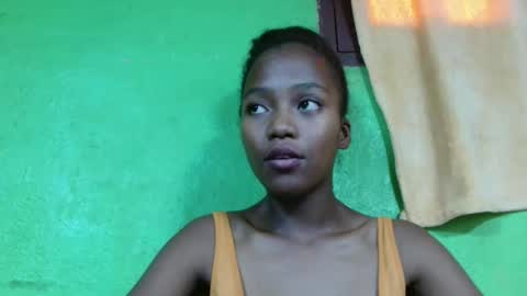 bienvenue987832 online show from March 31, 2026, 7:20 am