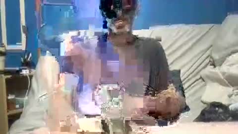 big9inchsnake online show from December 23, 2025, 8:12 am