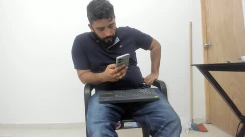 Tommy online show from November 17, 2025, 8:47 pm