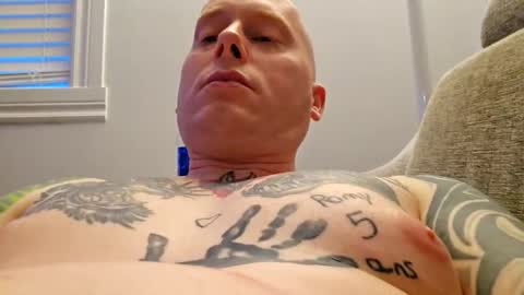 big_mat1988 online show from April 14, 2026, 11:11 pm