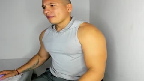 Snapshot of big_pecs_1 chatting on July 11, 2026, 2:25 am LEO online show from July 11, 2026, 2:25 am