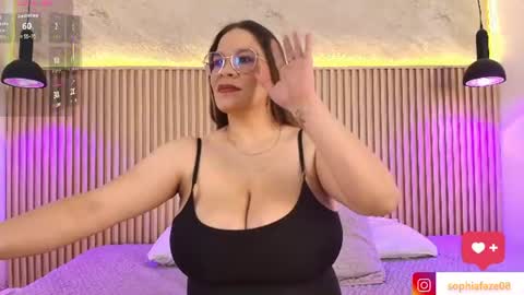 Snapshot of big_tits_in_your_face chatting on July 16, 2026, 8:59 pm Tell me Sophia online show from July 16, 2026, 8:59 pm