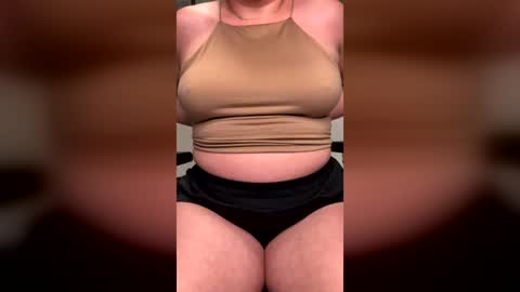 Snapshot of bigb00tybl0nde chatting on July 21, 2026, 4:48 am bigb00tybl0nde online show from July 21, 2026, 4:48 am