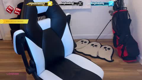 Asta online show from March 7, 2026, 2:08 am