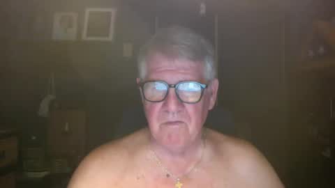 Snapshot of bigbeerdrinker1 chatting on April 5, 2026, 5:48 am bigbeerdrinker online show from April 5, 2026, 5:48 am