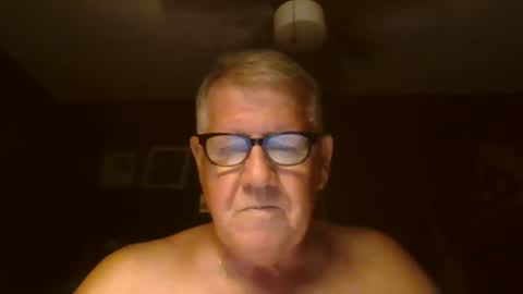 Snapshot of bigbeerdrinker1 chatting on July 2, 2026, 4:18 am bigbeerdrinker online show from July 2, 2026, 4:18 am