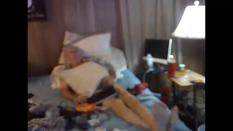 Snapshot of bigbenidick1 chatting on November 4, 2025, 12:32 am BB online show from November 4, 2025, 12:32 am