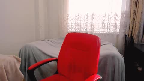 Kira online show from November 10, 2025, 3:49 am