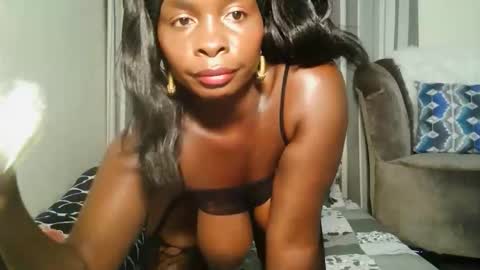 Vee online show from March 6, 2026, 7:21 pm