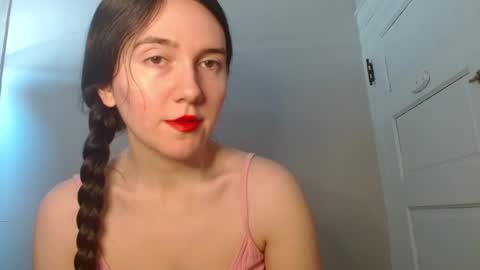 Isabella online show from February 12, 2026, 6:03 pm