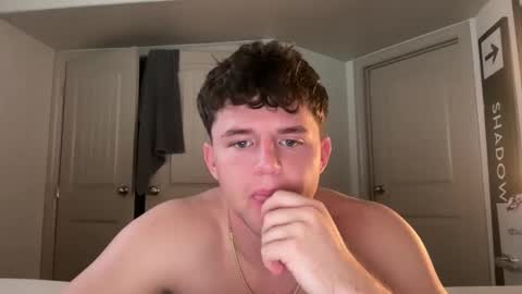 Snapshot of bigbootyburger1 chatting on February 3, 2026, 6:46 pm bigbootyburger1 online show from February 3, 2026, 6:46 pm