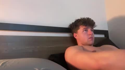 bigbootyburger1 online show from April 15, 2026, 6:59 pm