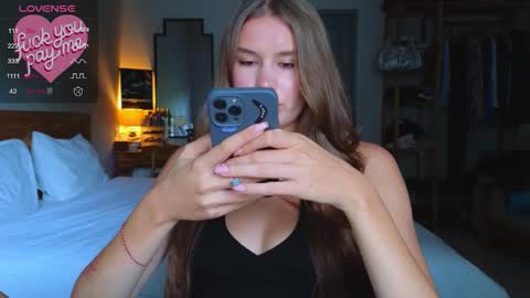    online show from November 21, 2025, 5:28 am