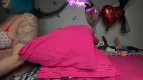Snapshot of bigbuttsarena chatting on February 14, 2025, 10:47 pm bigbuttsarena online show from February 14, 2025, 10:47 pm