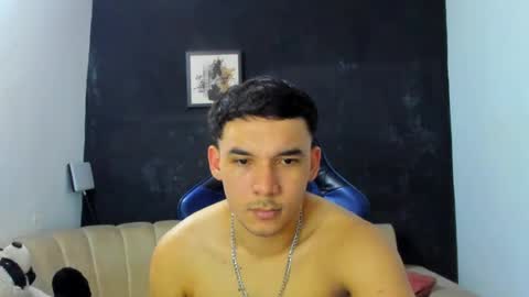 aaron and stivens  hot sex bigcock online show from June 30, 2026, 1:17 am