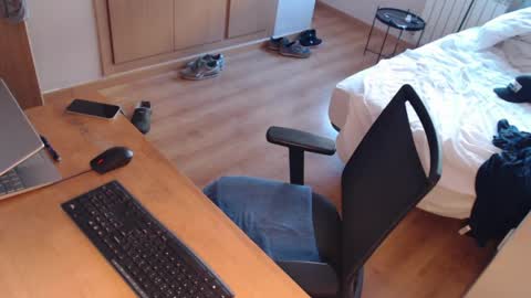 bigcok35spain online show from May 19, 2026, 6:36 pm