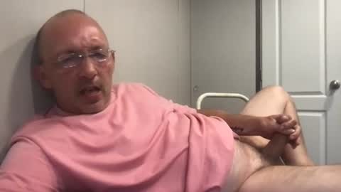bigdaddydelight online show from June 12, 2026, 5:23 pm