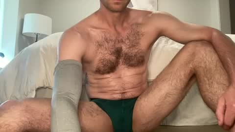 Snapshot of bigdog948442 chatting on July 20, 2026, 11:40 pm bigdog948442 online show from July 20, 2026, 11:40 pm