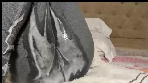 bigesstsquirt online show from March 29, 2026, 3:50 am