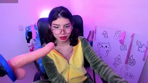 Snapshot of bigfinger125 chatting on February 4, 2026, 7:47 am Lucy and Fred online show from February 4, 2026, 7:47 am