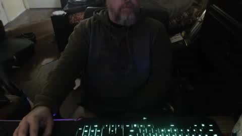 bighugmugg online show from February 1, 2026, 11:47 pm