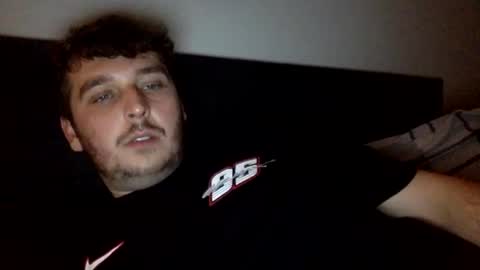 bigleeee9 online show from November 8, 2025, 1:17 am